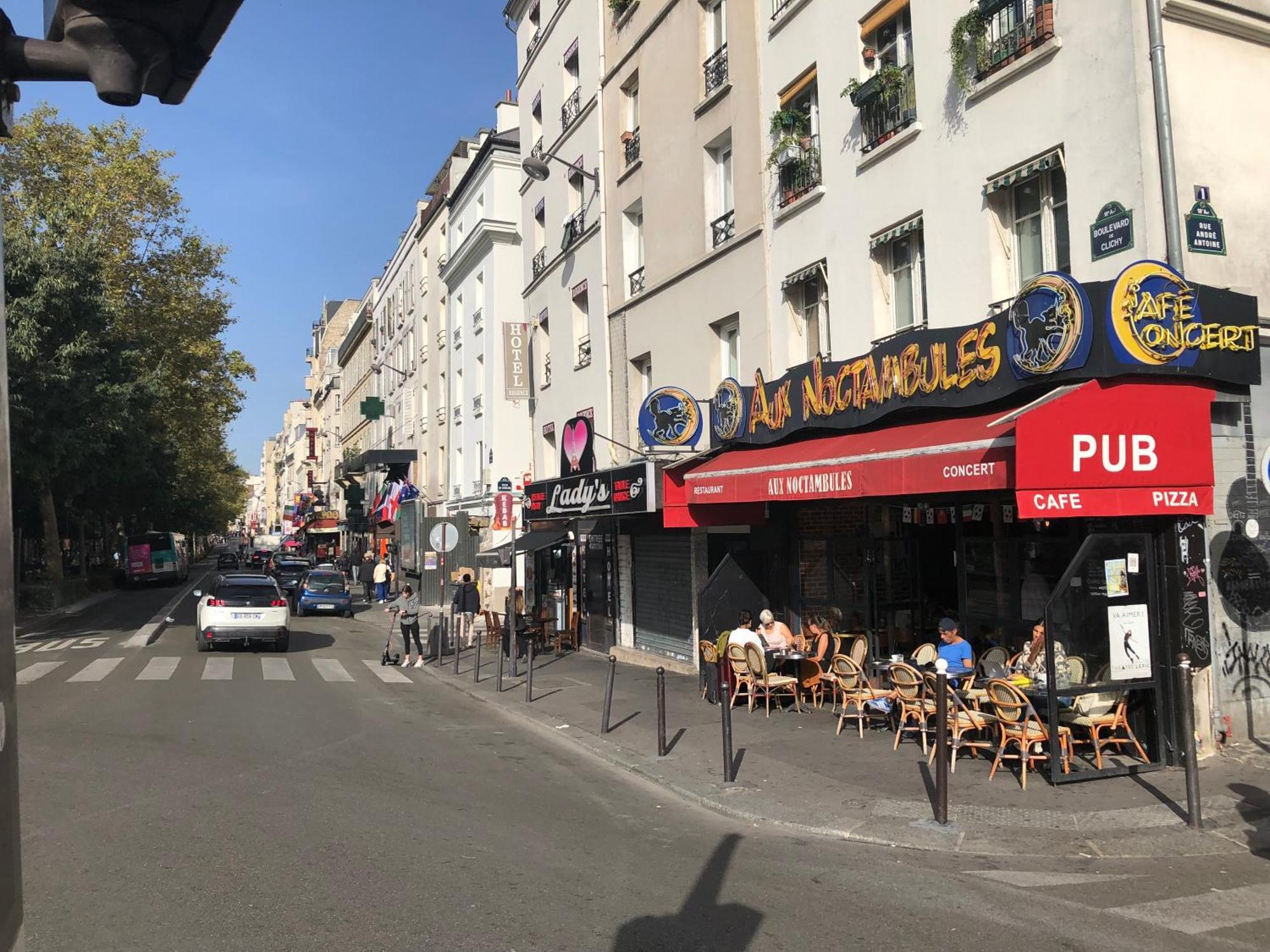 Studio Pigalle De 25 M2 - 2 Lits Simples Type Gigogne Pour 2 Personnes - Quartier Touristique De Paris - 2 Minutes De La Station Metro Pigalle ,Petit Train Vers La Butte Montmartre-Cabaret Moulin Rouge A 200 M,Cabaret Chez Michou-Restaurants-Saunas Eksteriør bilde