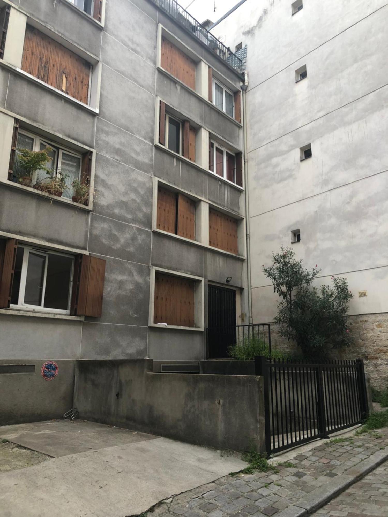 Studio Pigalle De 25 M2 - 2 Lits Simples Type Gigogne Pour 2 Personnes - Quartier Touristique De Paris - 2 Minutes De La Station Metro Pigalle ,Petit Train Vers La Butte Montmartre-Cabaret Moulin Rouge A 200 M,Cabaret Chez Michou-Restaurants-Saunas Eksteriør bilde
